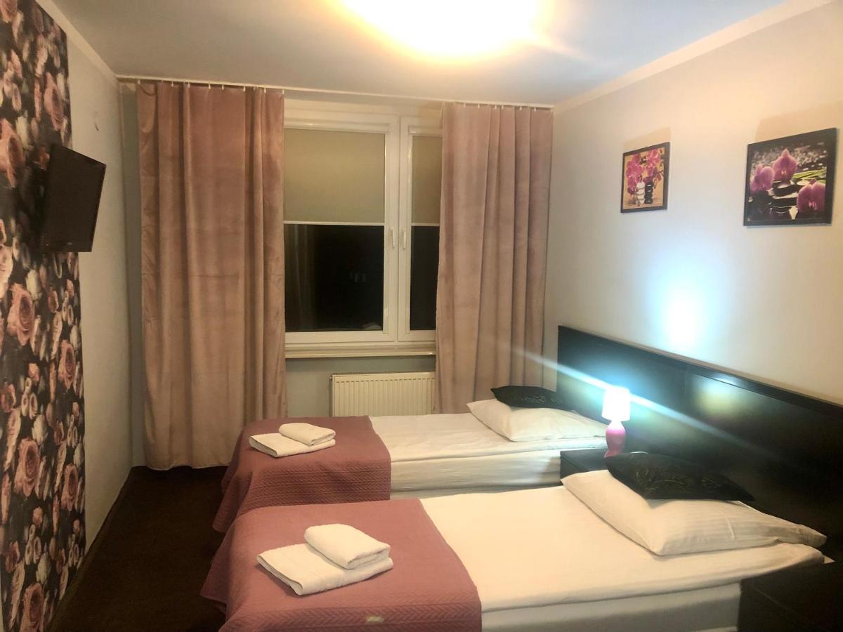 Sosnowe Zacisze Hotel Kleosin Bagian luar foto